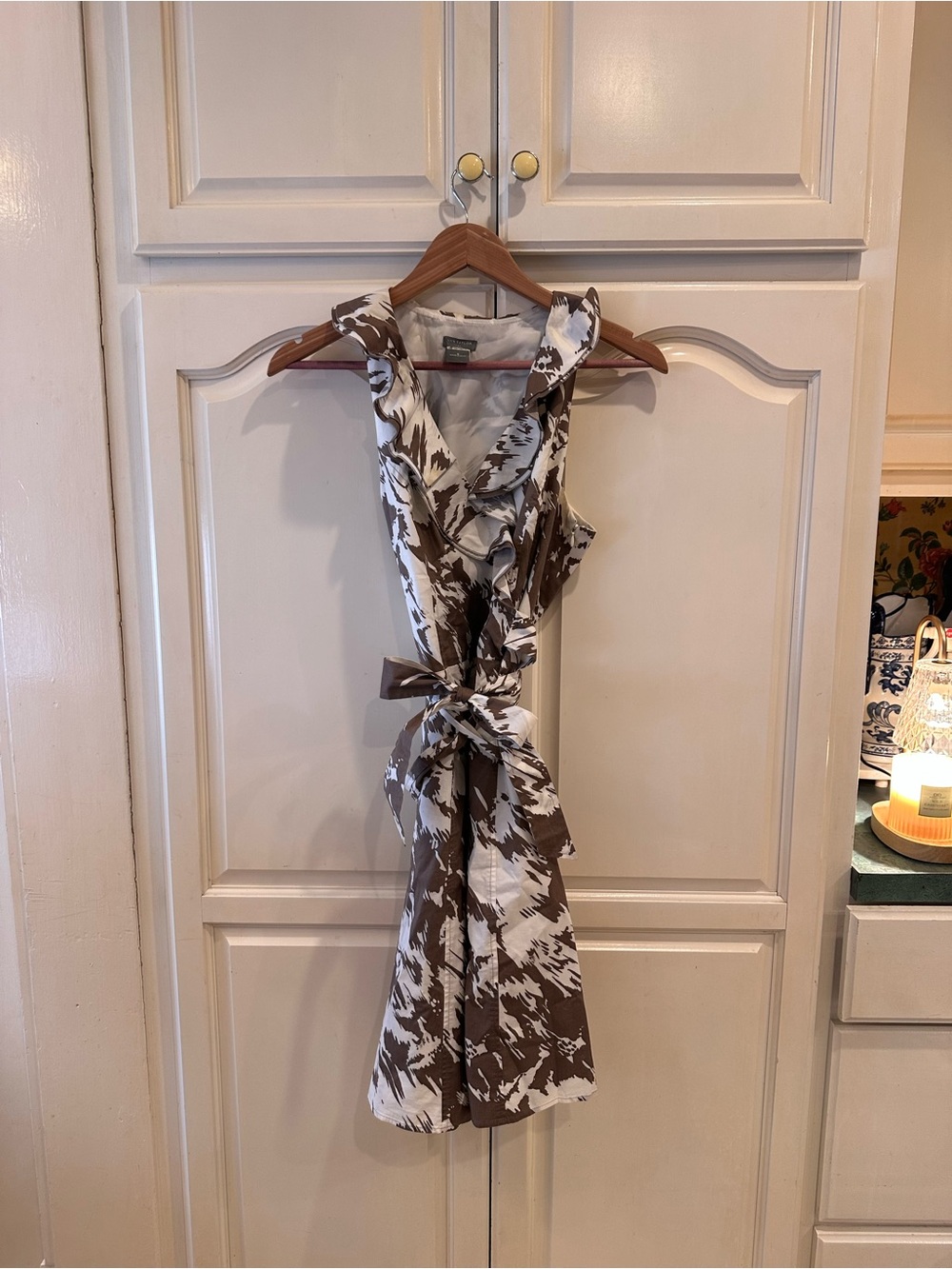Ann Taylor Factory Brown & White Sleeveless Tie-Waist Wrap Midi Dress